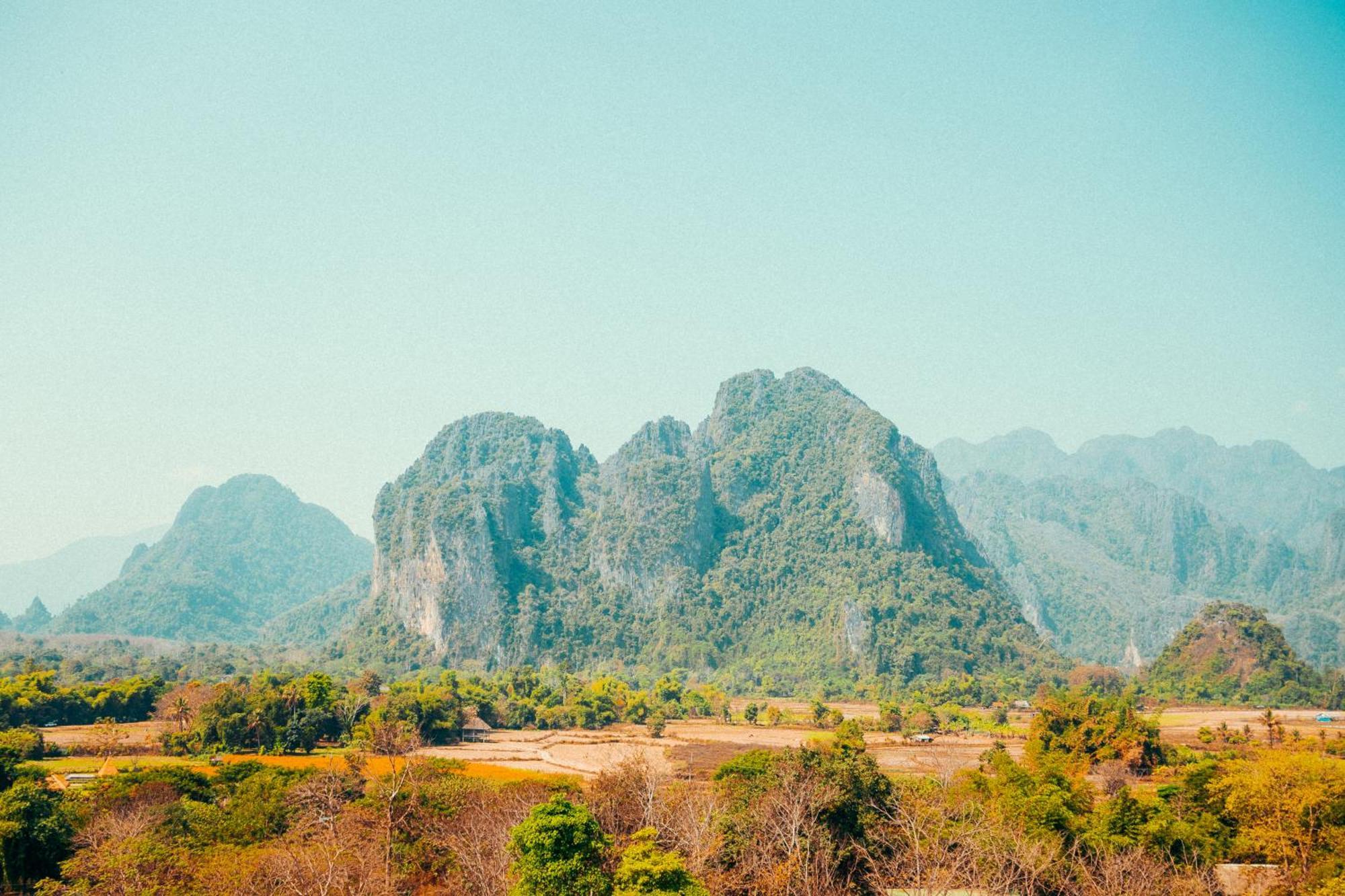The Elephant Crossing Hotel Vang Vieng Exterior photo